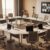 verstellbare Tische für hybride Meetings
