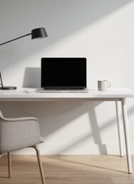 minimalistische Home-Office-Einrichtungen